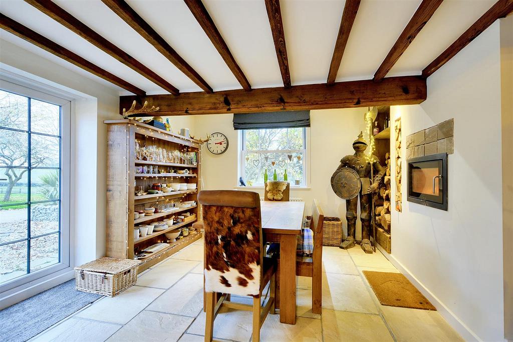 Dining kitchen