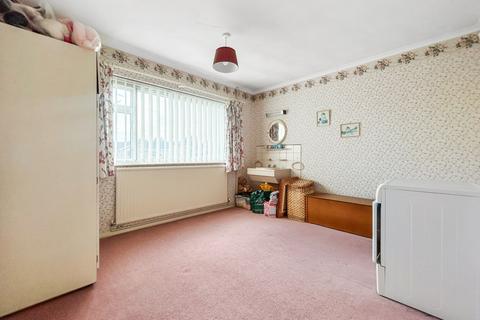 3 bedroom bungalow for sale, Cozenton Close, Rainham, Gillingham, Kent, ME8