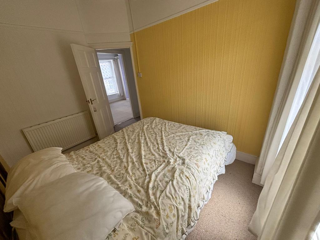 Bedroom 1a