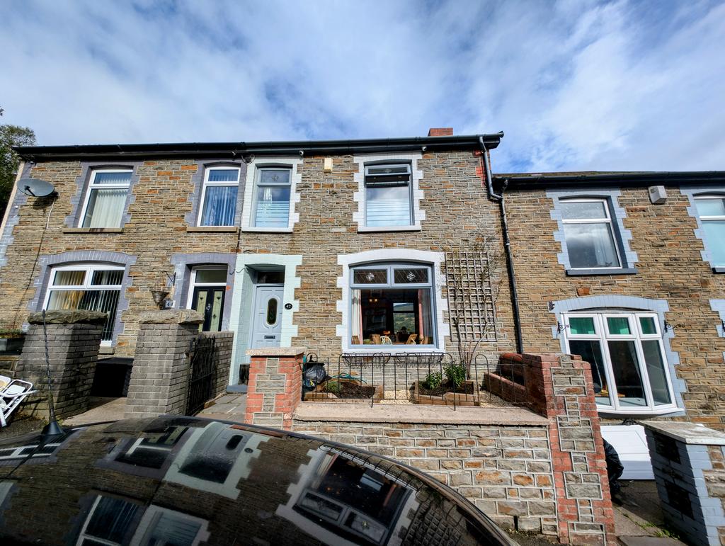 3 bedroom Terraced for sale