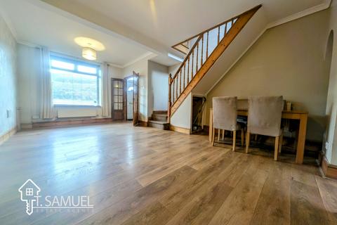 38 Albert Street, Mountain Ash, CF45 3BA