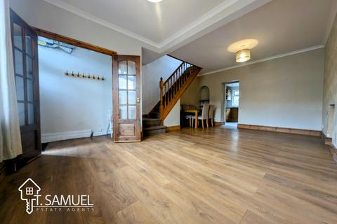 38 Albert Street, Mountain Ash, CF45 3BA