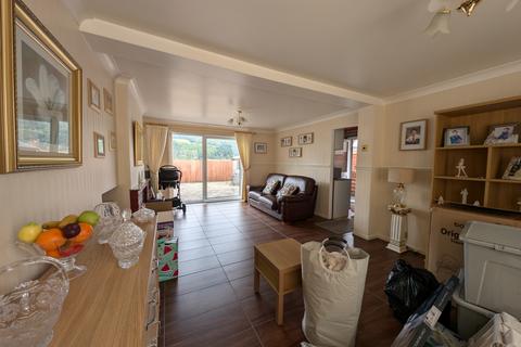 39 Brynifor, Mountain Ash, CF45 3AB