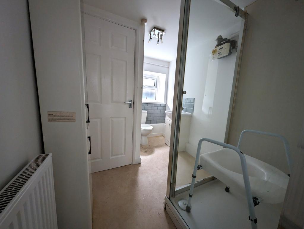 F - Bathroom 1