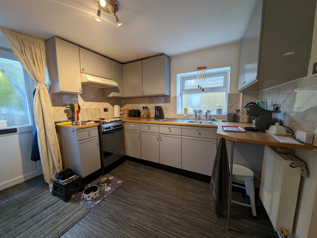 M - Kitchen 1