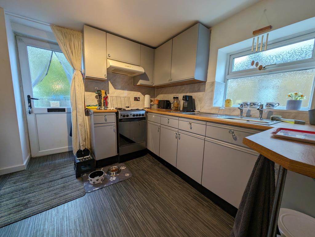 M - Kitchen 2