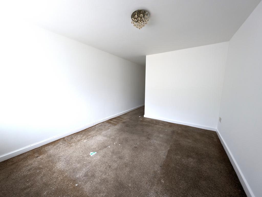 F - Living room 3