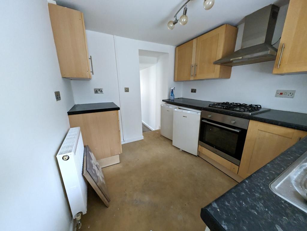 F - Kitchen 4