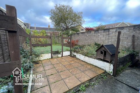 undefined, Phillip Street, Caegarw