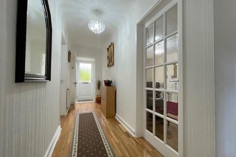 1 Glen Close, Mountain Ash, CF45 3DL