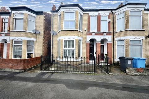 2 bedroom end of terrace house for sale, Wharncliffe Street, Hull