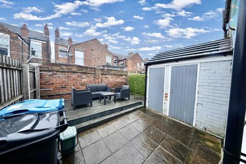 2 bedroom end of terrace house for sale, Wharncliffe Street, Hull