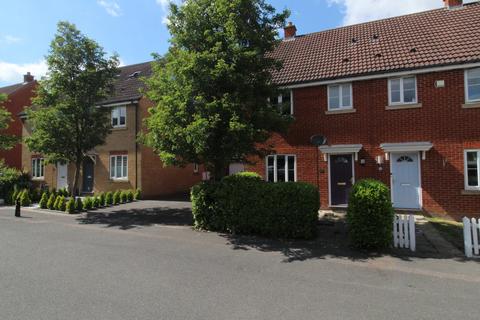 3 bedroom semi-detached house to rent, Marmion Way, Kent TN23