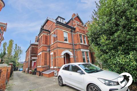 1 bedroom flat to rent, Pelham Road, Gravesend, Kent, DA11