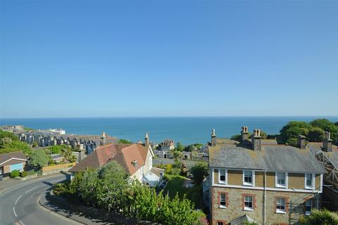 2 bedroom apartment for sale, FANTASTIC SEA VIEWS * VENTNOR