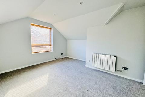 1 bedroom flat to rent, Maple Court, 50 Cantwell Road, Shooters Hill, London, SE18 3LW