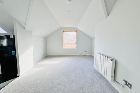 1 bedroom flat to rent, Maple Court, 50 Cantwell Road, Shooters Hill, London, SE18 3LW