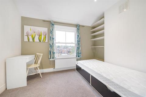 2 bedroom flat to rent, Knights Hill, West Norwood, SE27