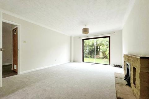 4 bedroom detached house to rent, Michaels Mead, Cirencester, Gloucestershire, GL7