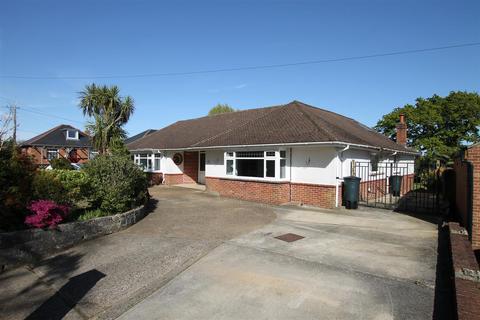 5 bedroom detached bungalow to rent, Station Road, Wootton Bridge, Ryde