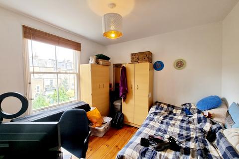 3 bedroom flat to rent, Davenant Road, London, N19