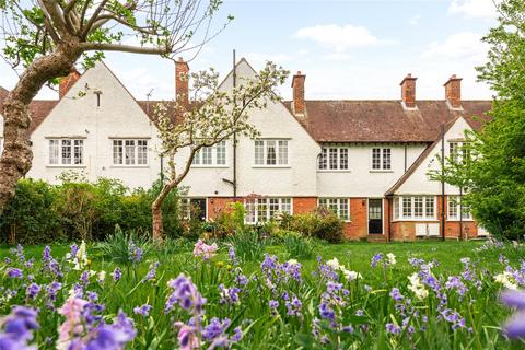 2 bedroom terraced house for sale, Sollershott Hall, Sollershott East, Letchworth Garden City, Hertfordshire, SG6