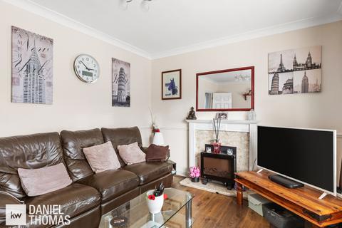 3 bedroom semi-detached house for sale, Hyde Mead, Nazeing, Essex, EN9