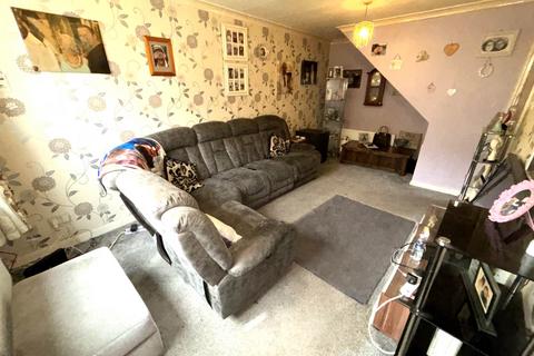 2 bedroom semi-detached house for sale, Jones Street, Oldham