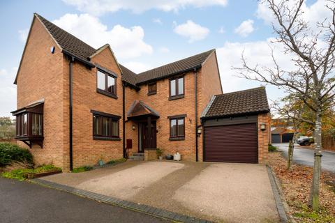 4 bedroom detached house for sale, Warfield, Bracknell, Berkshire, RG42