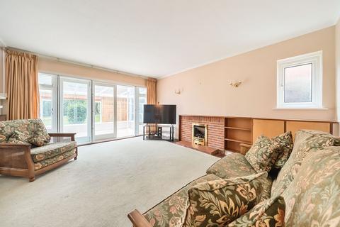 3 bedroom detached house for sale, Walnut Close, Epsom KT18