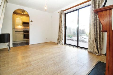 1 bedroom house to rent, Mansard Close, Hornchurch, Essex, RM12