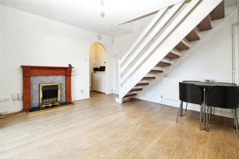 1 bedroom house to rent, Mansard Close, Hornchurch, Essex, RM12