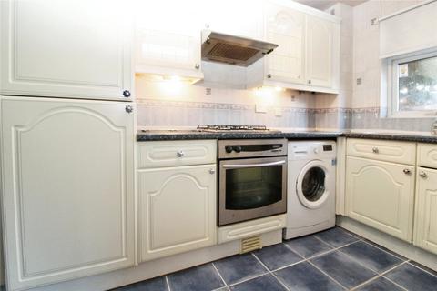 1 bedroom house to rent, Mansard Close, Hornchurch, Essex, RM12