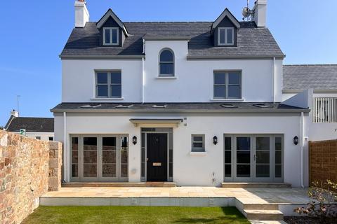 4 bedroom semi-detached house for sale, La Rue Du Presbytere, St. Clement, Jersey