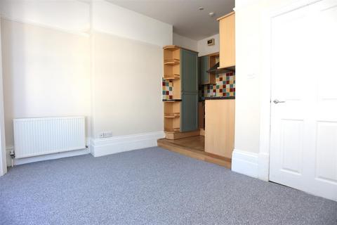 1 bedroom flat to rent, Seafield Road, Hove