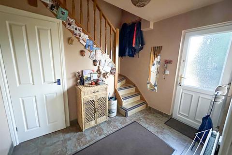 3 bedroom detached house for sale, Chapel Road, Steeton