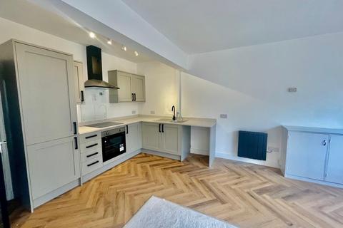 2 bedroom flat to rent, Brook Street, Ilkley, West Yorkshire, LS29