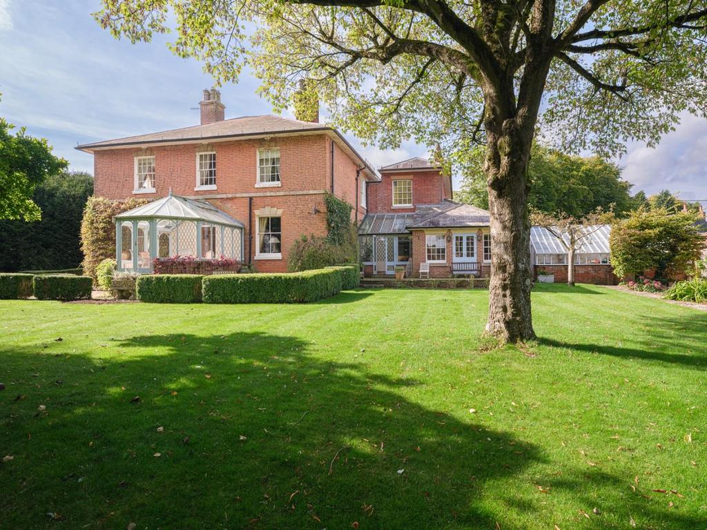 Fairfield House-43.jpg