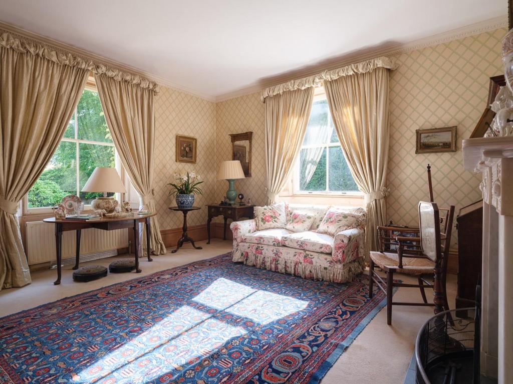 Fairfield House-25.jpg