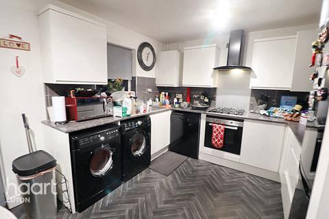 53 Lorimer Close, Luton, LU2 7RL