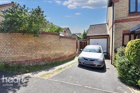 53 Lorimer Close, Luton, LU2 7RL