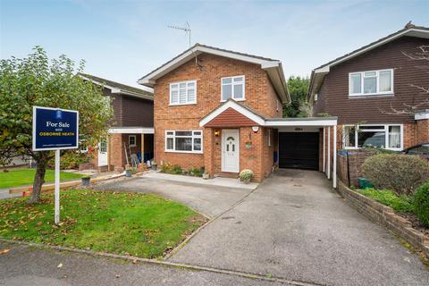 4 bedroom detached house for sale, Langdale Drive, Ascot