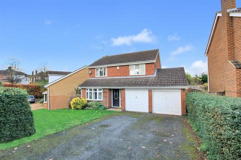 4 bedroom detached house for sale, Barrington Road, Rushden NN10