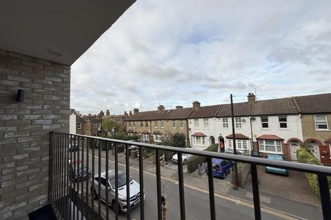 2 bedroom flat to rent, Abbey Wall House, Wimbledon SW19