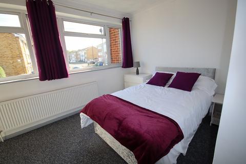 1 bedroom in a house share to rent, Millfield,Sittingbourne, ME10