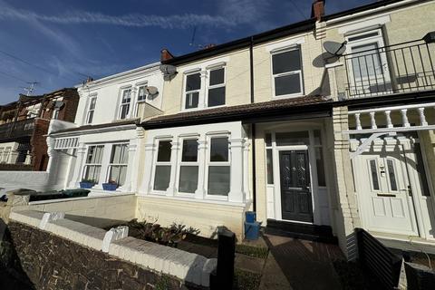 3 bedroom terraced house to rent, 3 bedroom Terraced House in Southend on Sea