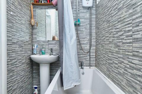 119 Collier Row Road, Romford, RM5 2AT
