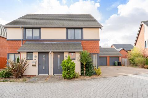 2 bedroom semi-detached house for sale, Lurkins Crescent, Norwich