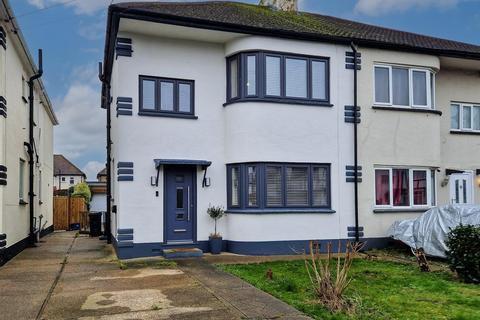 3 bedroom semi-detached house for sale, Beverley Gardens, Southend-on-Sea SS2