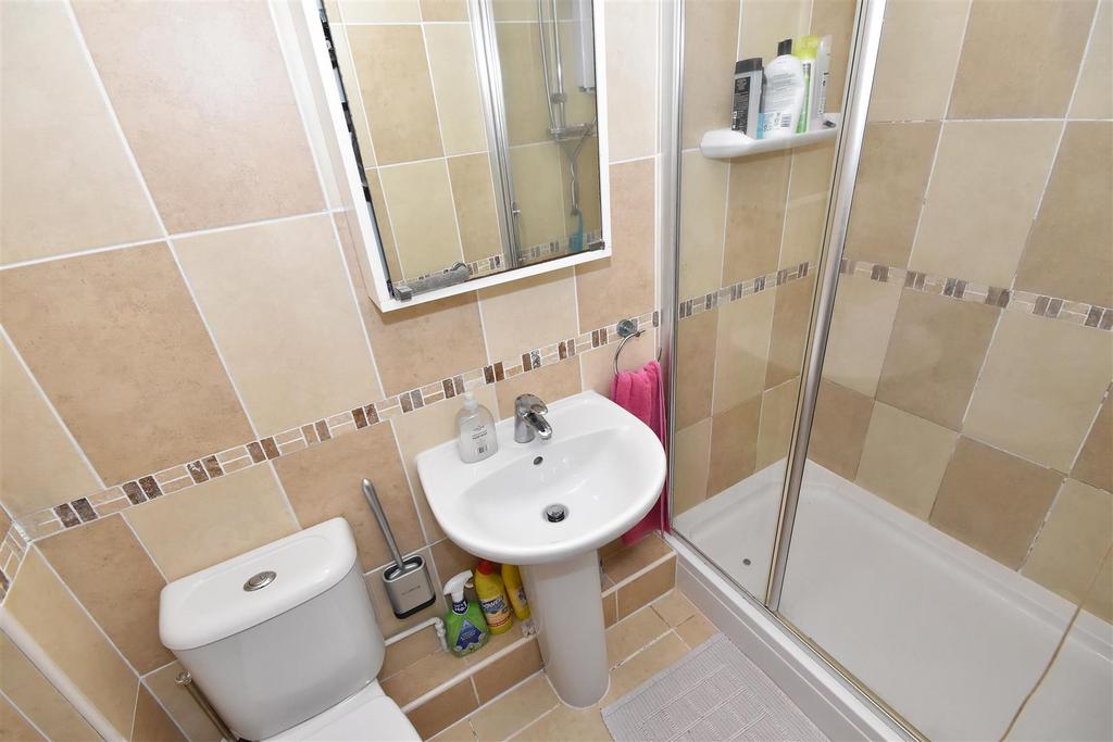 En suite shower room